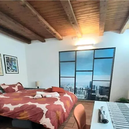 Il Rifugio Sui Navigli Con Garage Privato Gratuito Aria Condizionata & Wi-fi Apartment