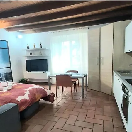 Apartment Il Rifugio Sui Navigli Con Garage Privato Gratuito Aria Condizionata & Wi-fi